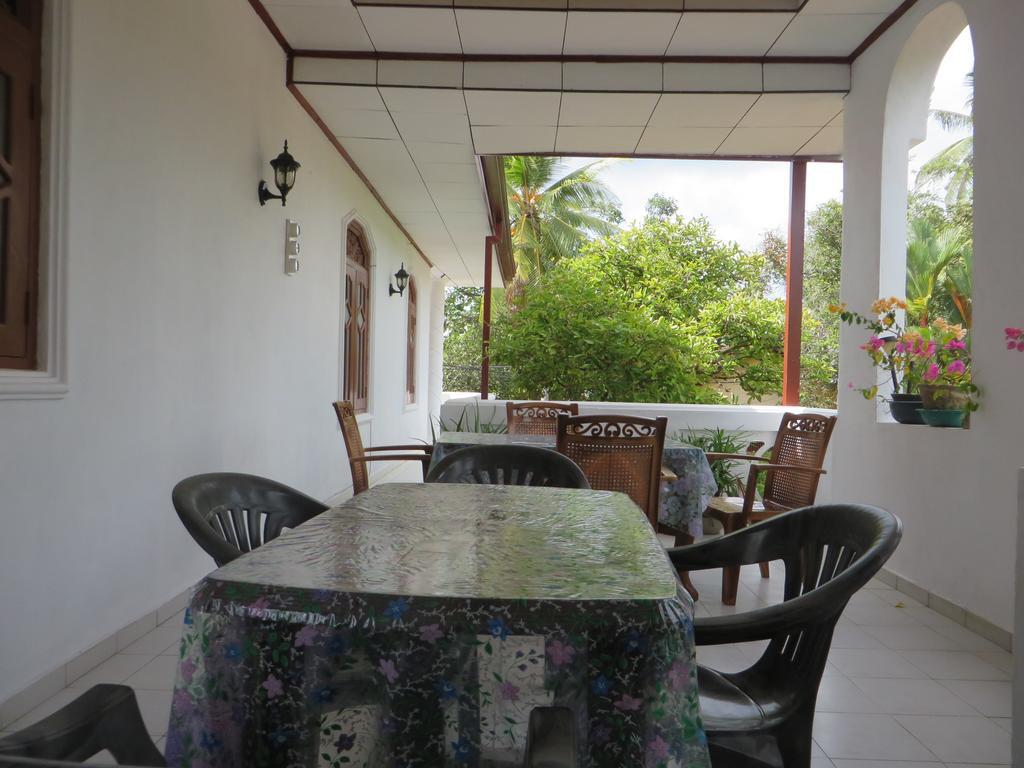 Bentota Home Stay Luaran gambar