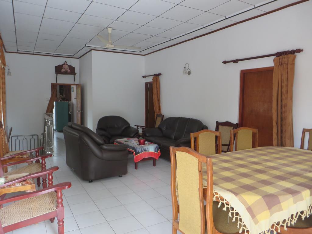 Bentota Home Stay Luaran gambar